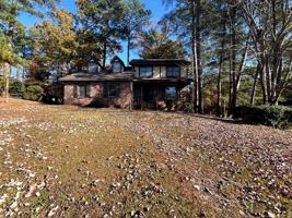 featured image of 1624 Woodfield Road