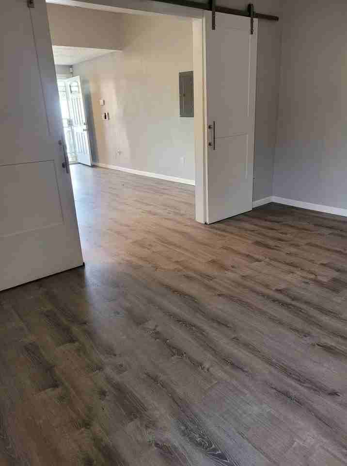 1311 Barelas Street Southwest #B - Photo 4 of 7