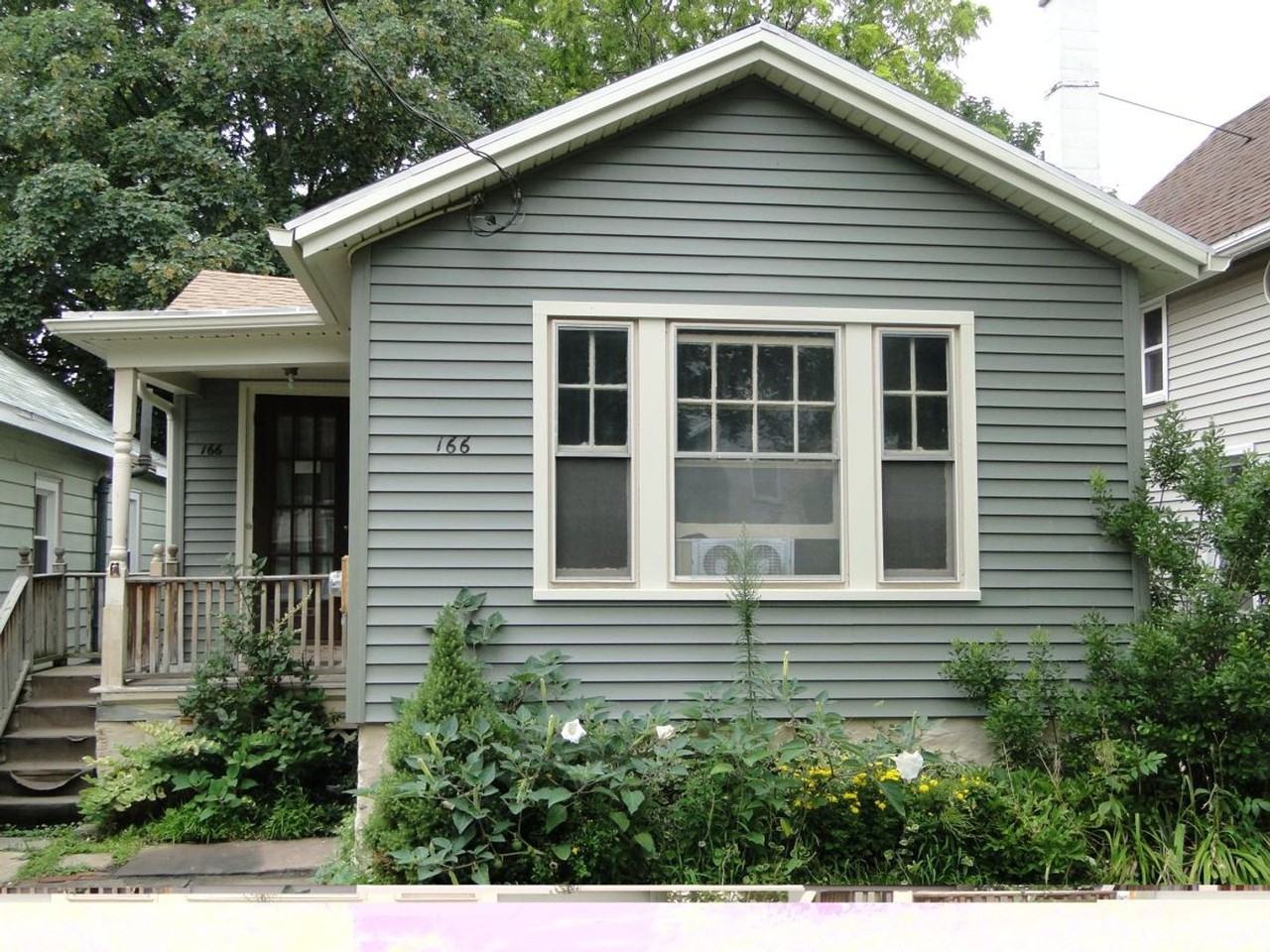 166 Benton St - Photo 7 of 23