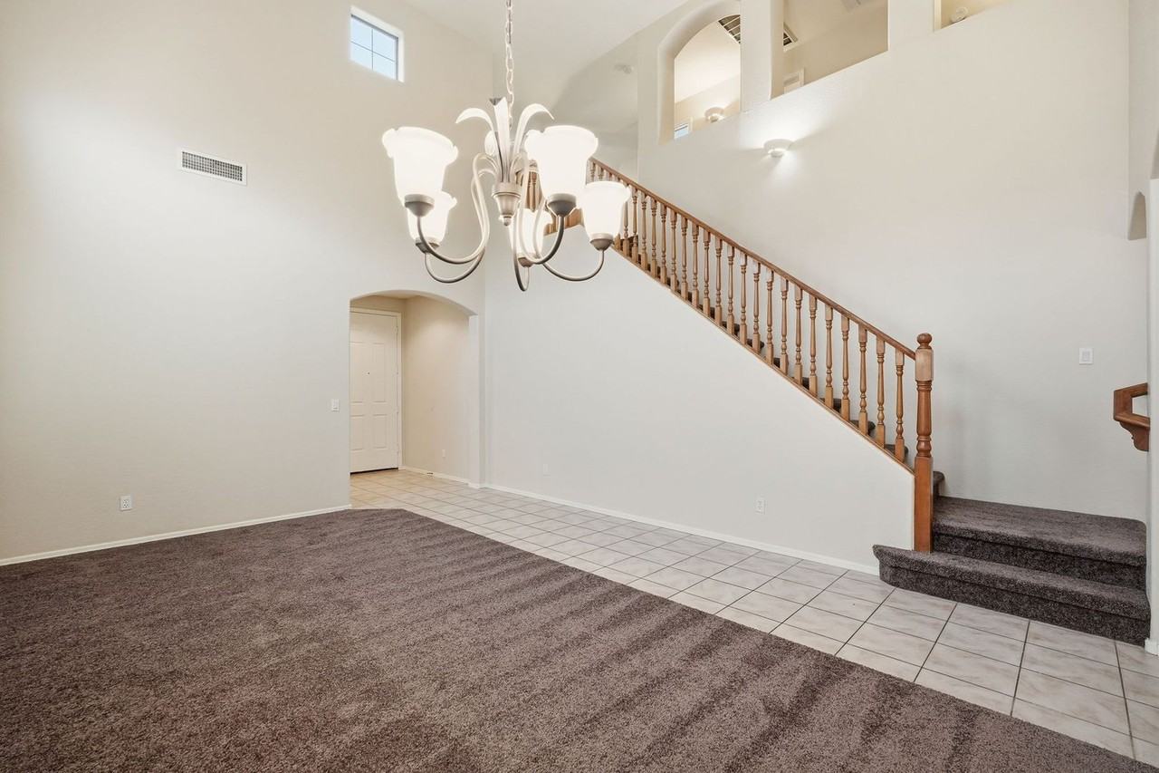 26913 N 85th Dr - Photo 7 of 48