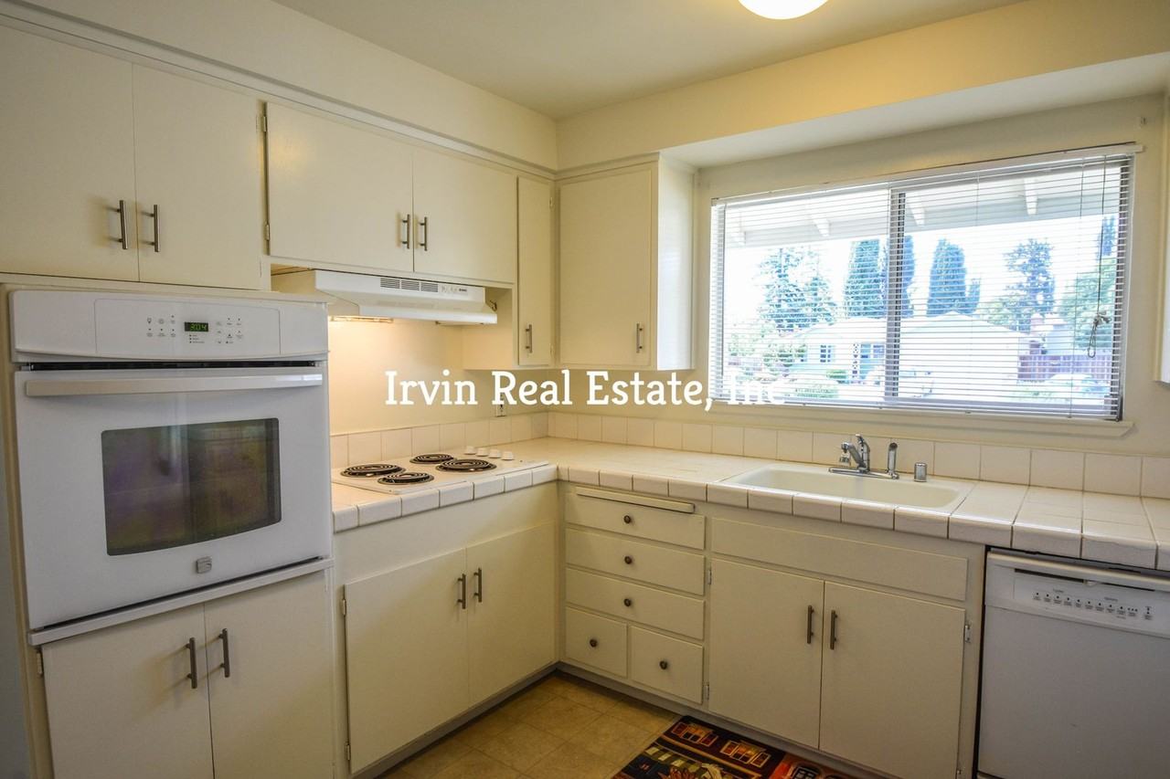 2700 Ryan Road - Photo 5 of 22