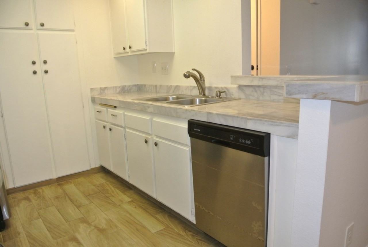 1067 Shadowridge Dr #43 - Photo 4 of 17