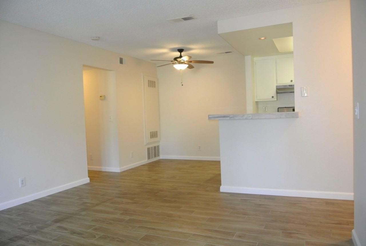 1067 Shadowridge Dr #43 - Photo 5 of 17