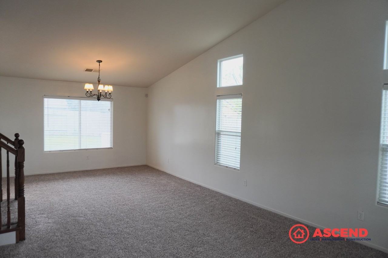 9105 Rockaway Beach Court - Photo 2 of 20