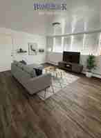 featured image of 772 W Lennox St