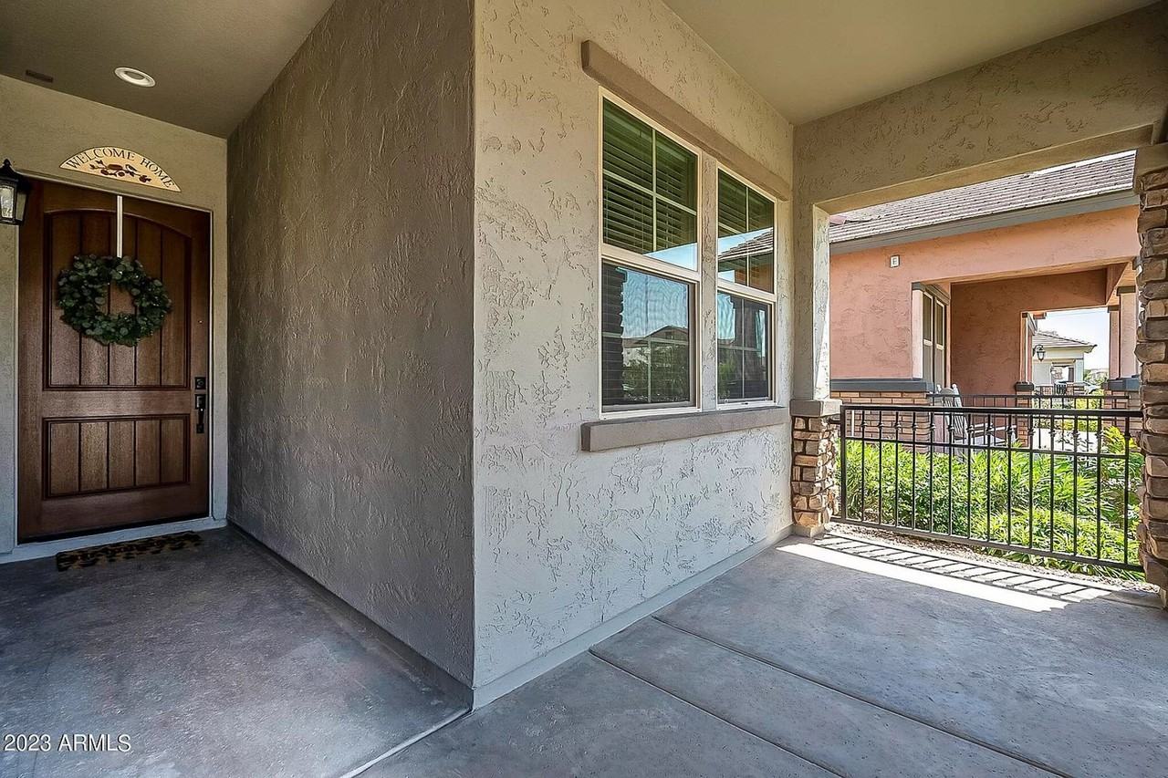 3924 Gilbert Avenue - Photo 2 of 32