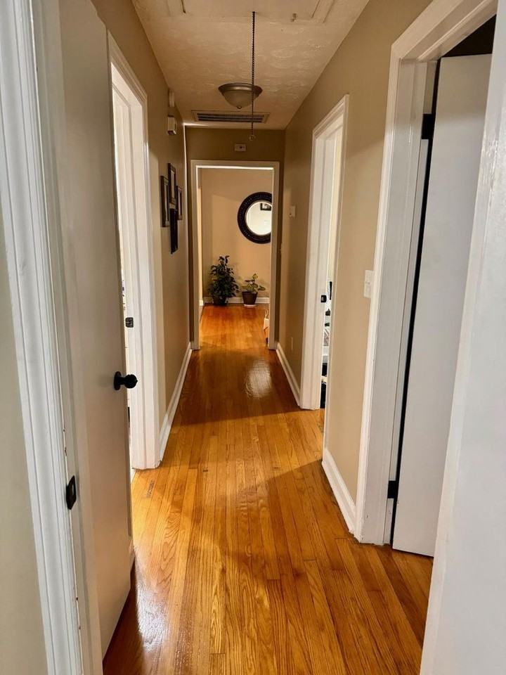 326 Redwood St - Photo 5 of 11