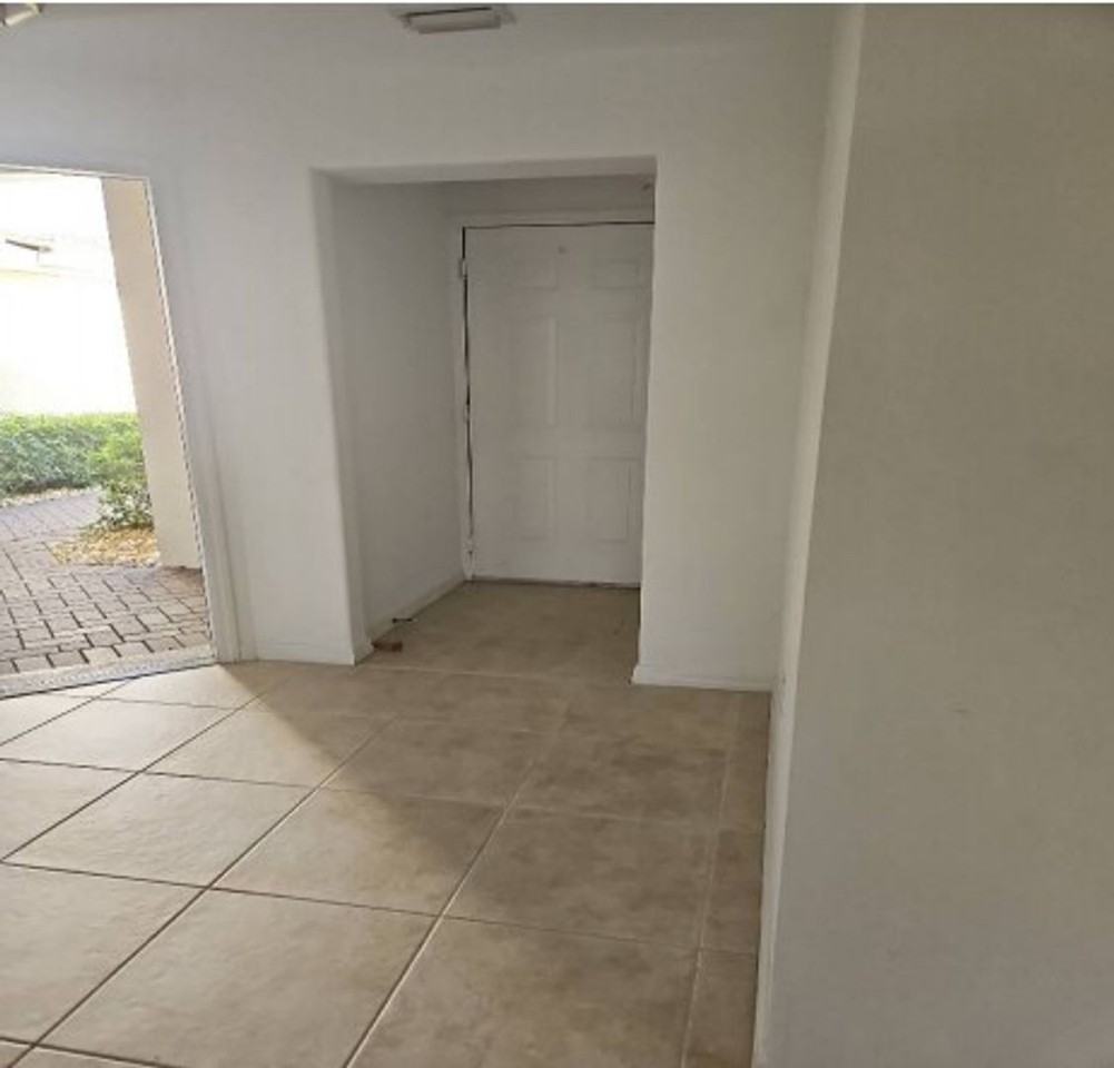 1410 Tiffany Ln #2503 - Photo 5 of 38