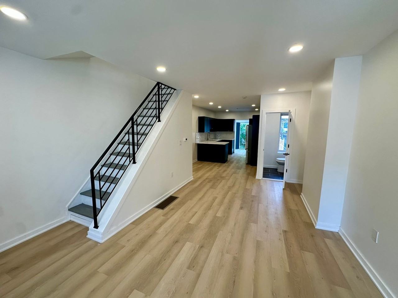 1446 North 60th Street - Photo 4 of 42