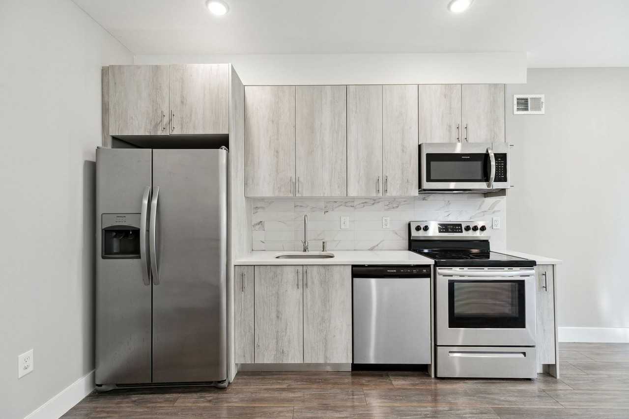 1845 E Huntingdon St #A - Photo 5 of 50