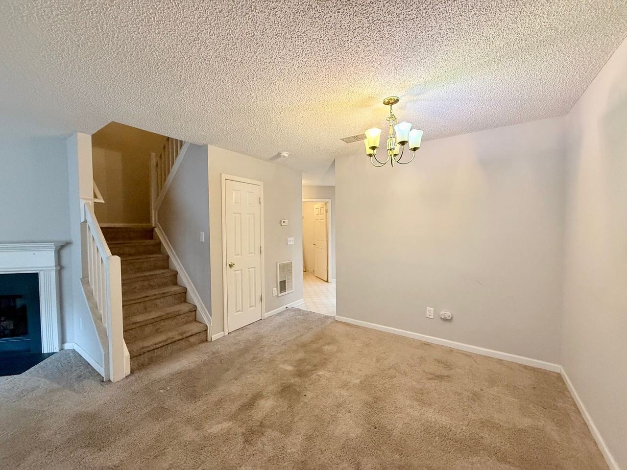 5731 Cougar Ln - Photo 4 of 16