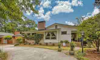 featured image of 1808 York Dr