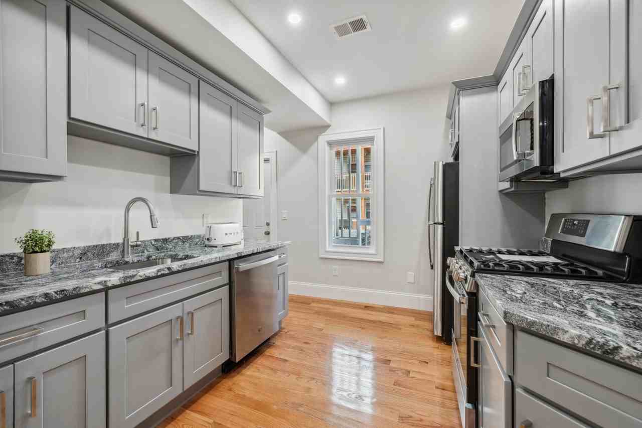 83 Hillside St - Photo 2 of 7