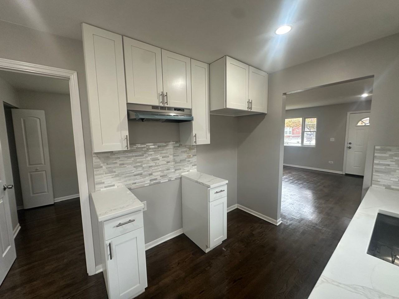 11350 S Aberdeen St - Photo 5 of 12