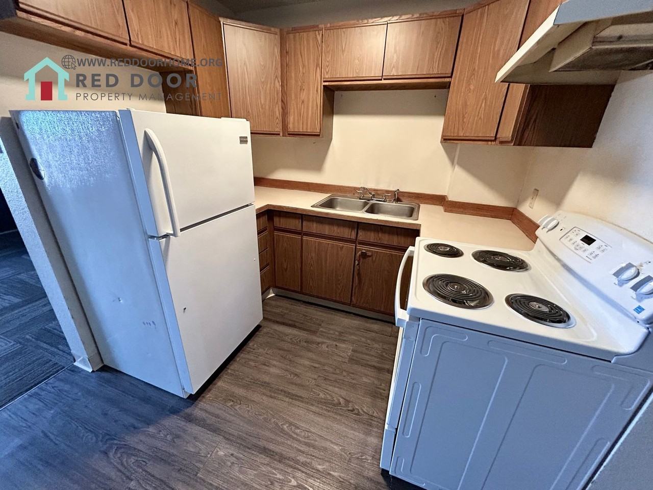 621 Park Drive North - Photo 7 of 12