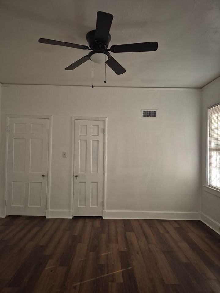 1029 N Barksdale St - Photo 7 of 14