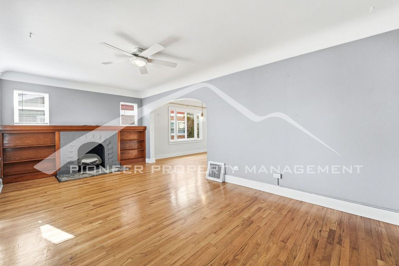 4589 Decatur St - Photo 4 of 26