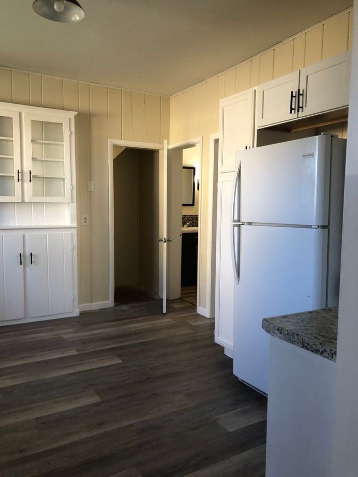 1848 Genesee St - Photo 7 of 15