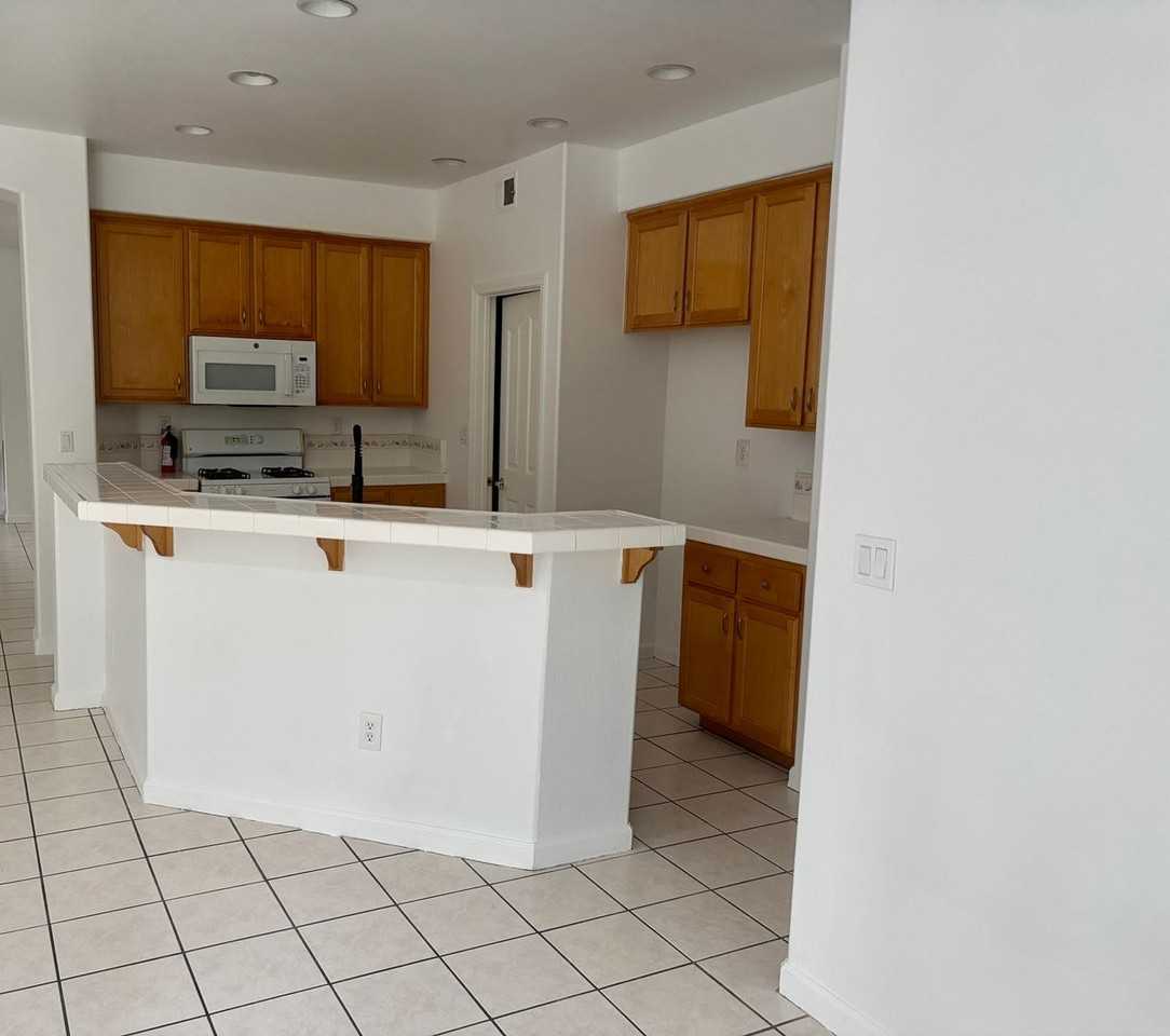 2059 Sherington Way - Photo 4 of 12