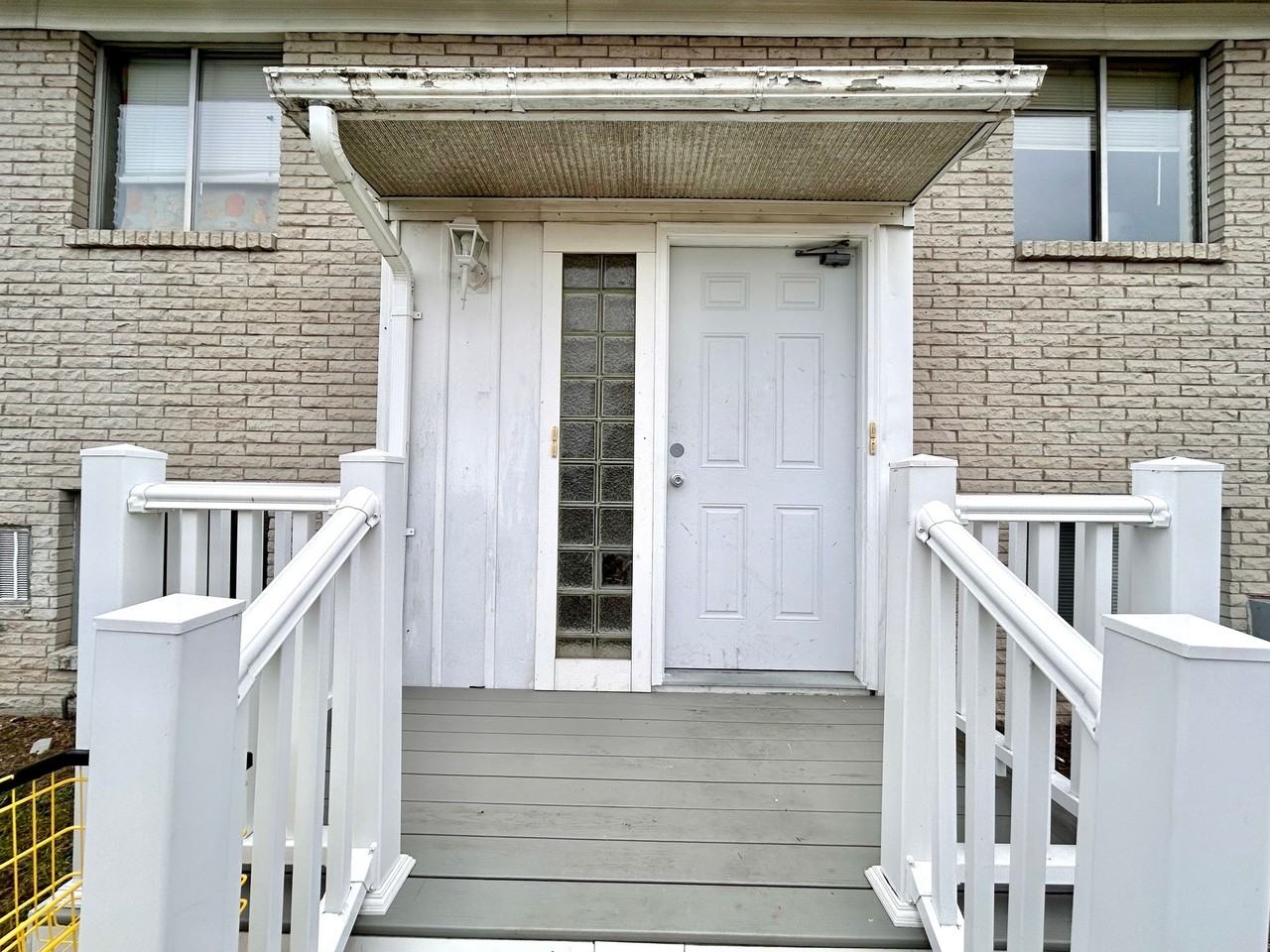 Taft 2939 - Photo 3 of 5