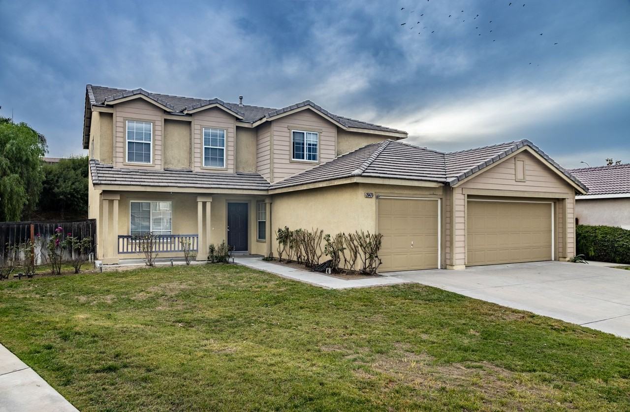 26475 Veronica Ct - Photo 2 of 28