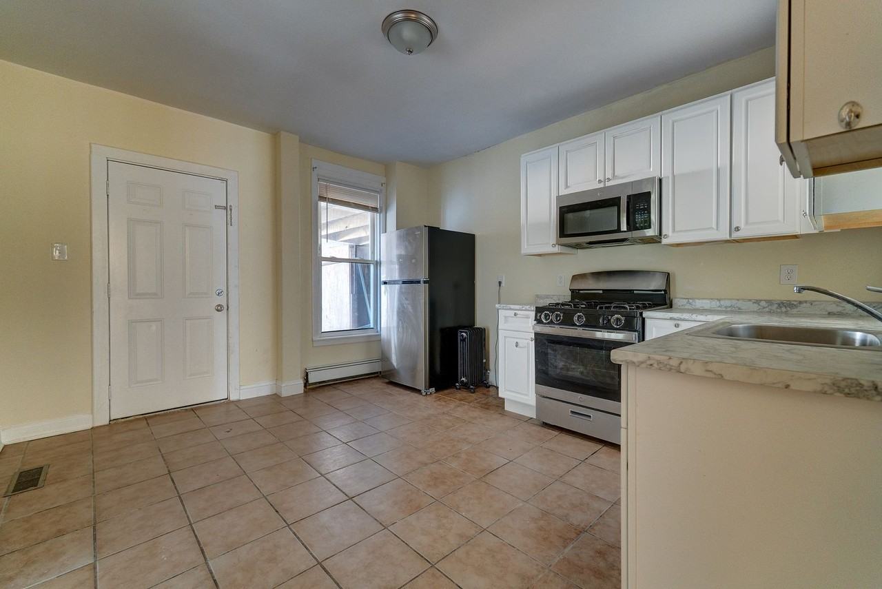 Nichols & Pembroke - Photo 5 of 27