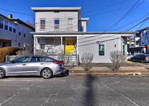 Nichols & Pembroke - Photo 1 of 1