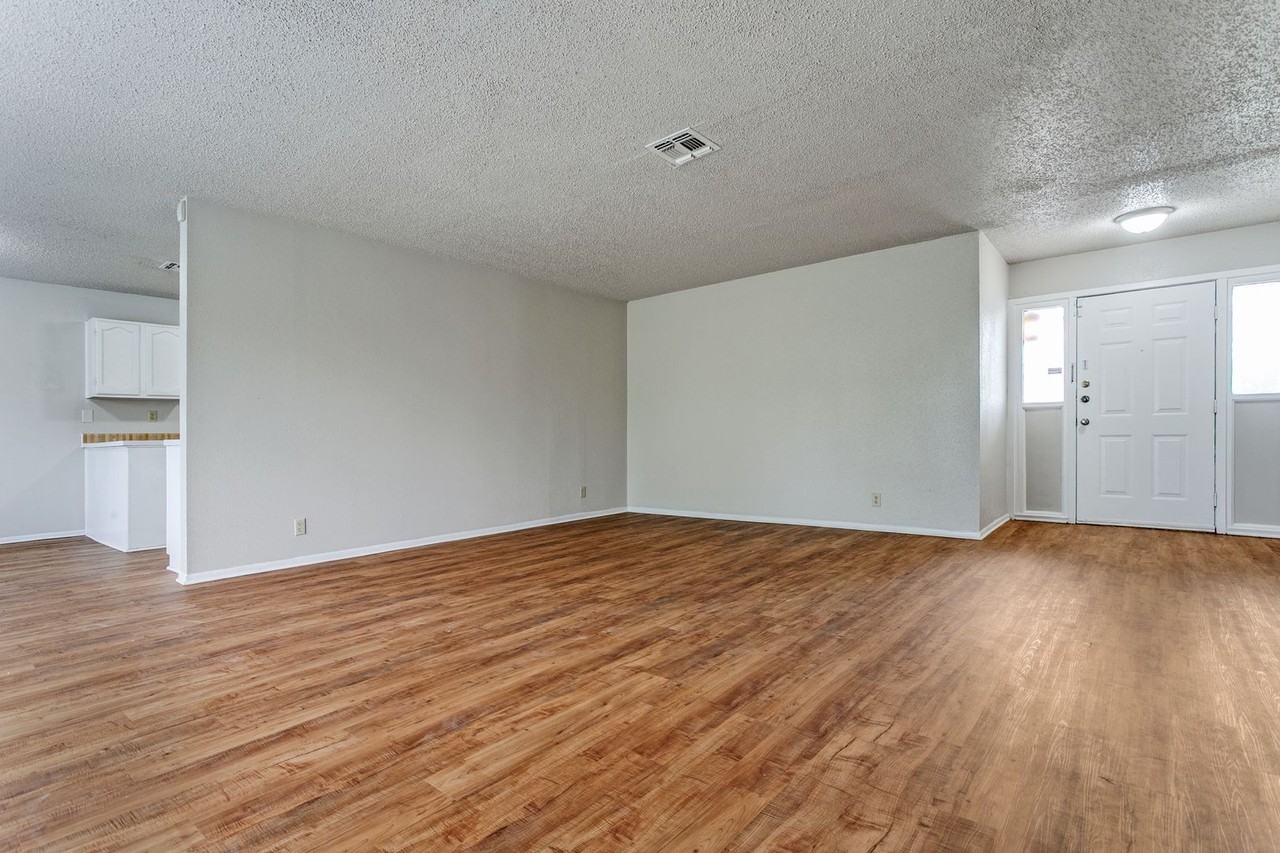 2803 Fred Haise Drive - Photo 5 of 25