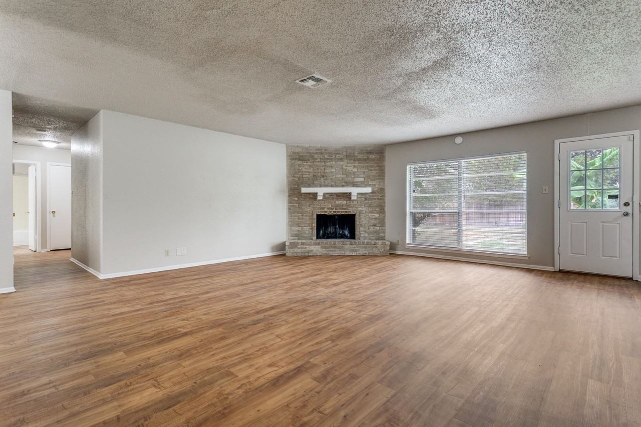 2803 Fred Haise Drive - Photo 7 of 25