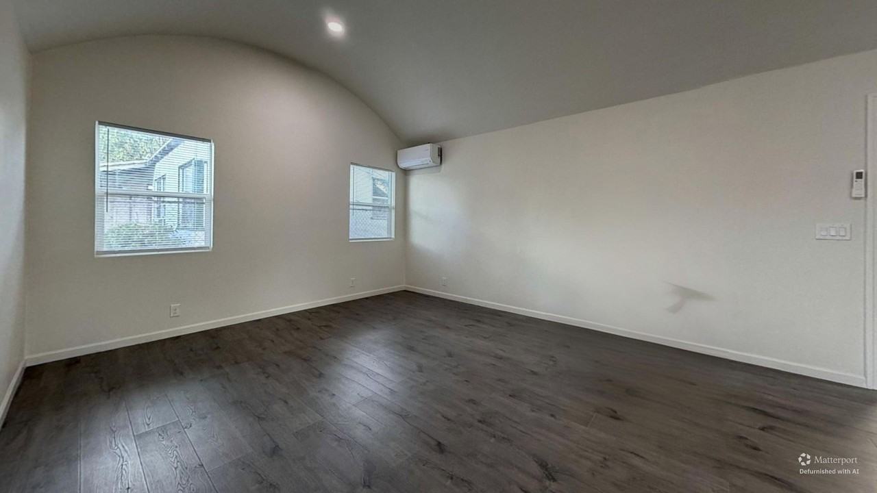 1661 North Mountain View Avenue - Photo 5 of 27