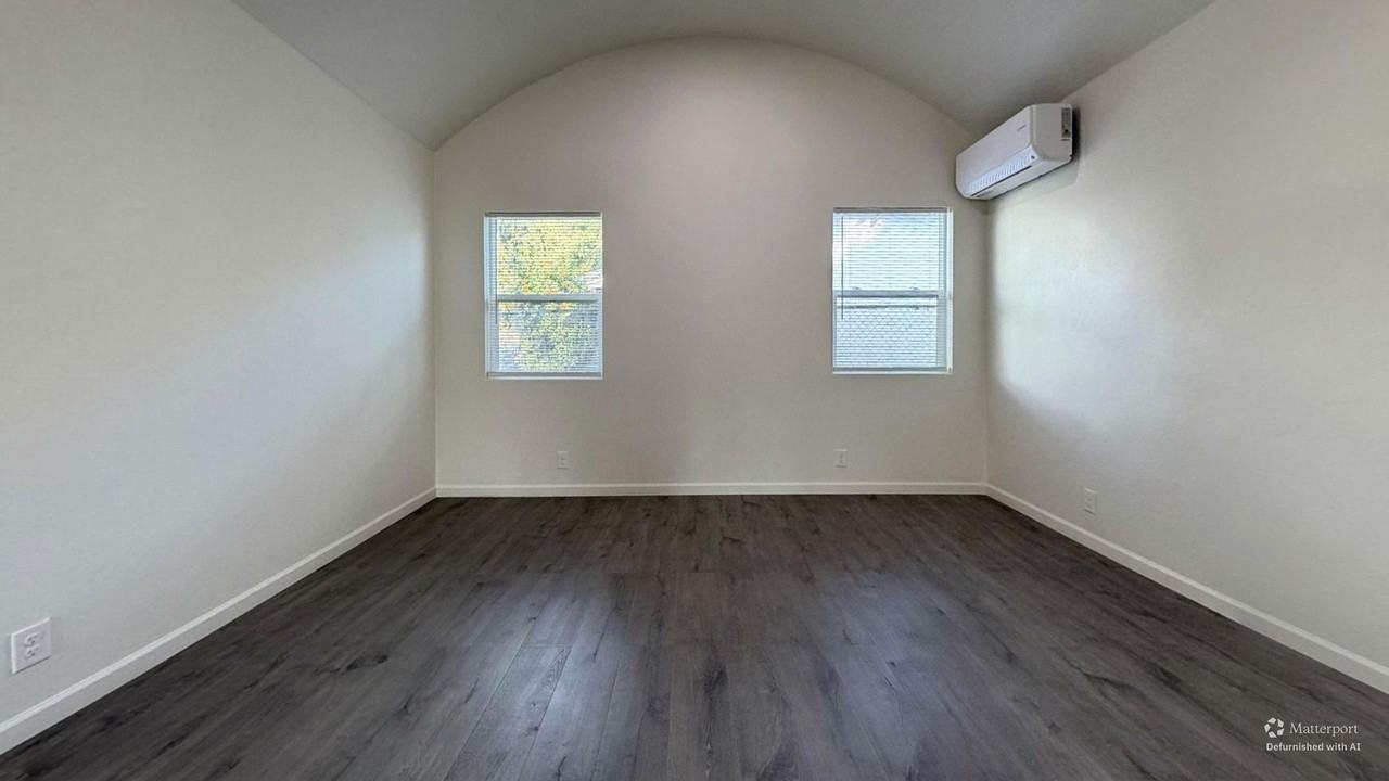 1661 North Mountain View Avenue - Photo 6 of 27