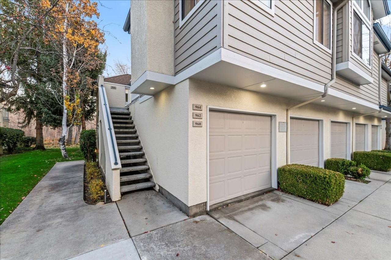 964 East Riverpark Lane - Photo 3 of 35