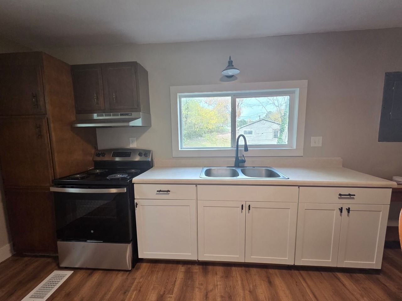 510 South Mission Ridge Drive - Photo 2 of 13