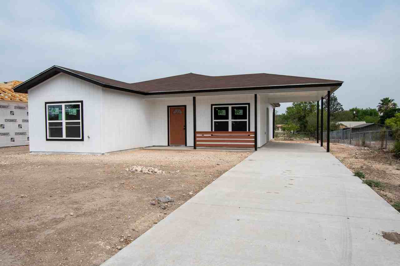 1105 West Martin Street