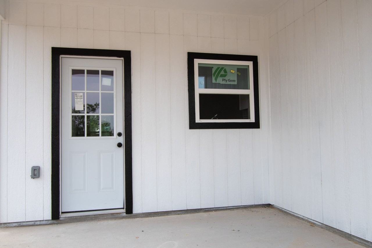 1105 West Martin Street - Photo 5 of 6