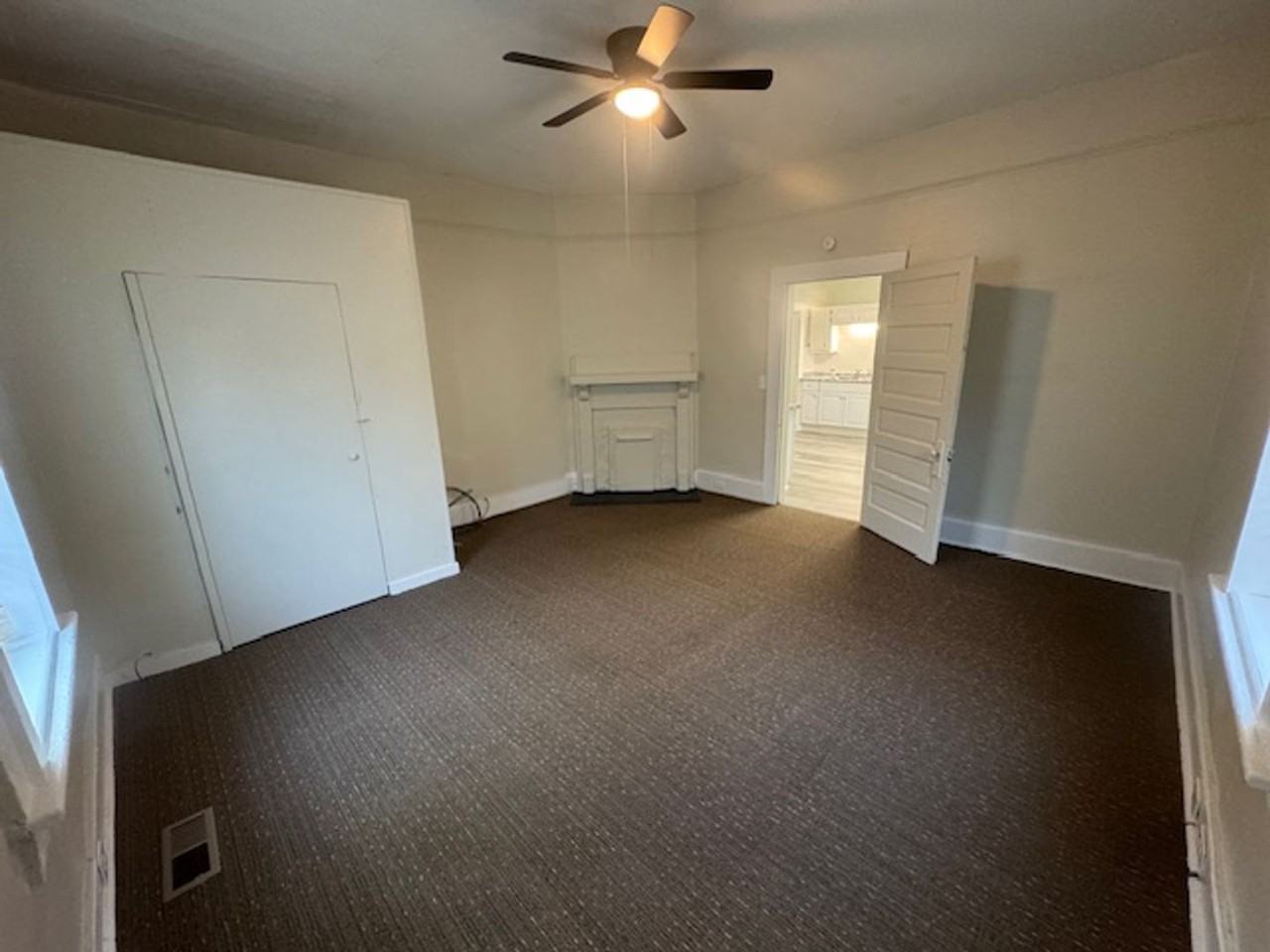 6 Barry Ave - Photo 5 of 7