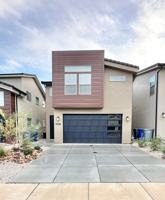 featured image of 2326 E Capone Ln