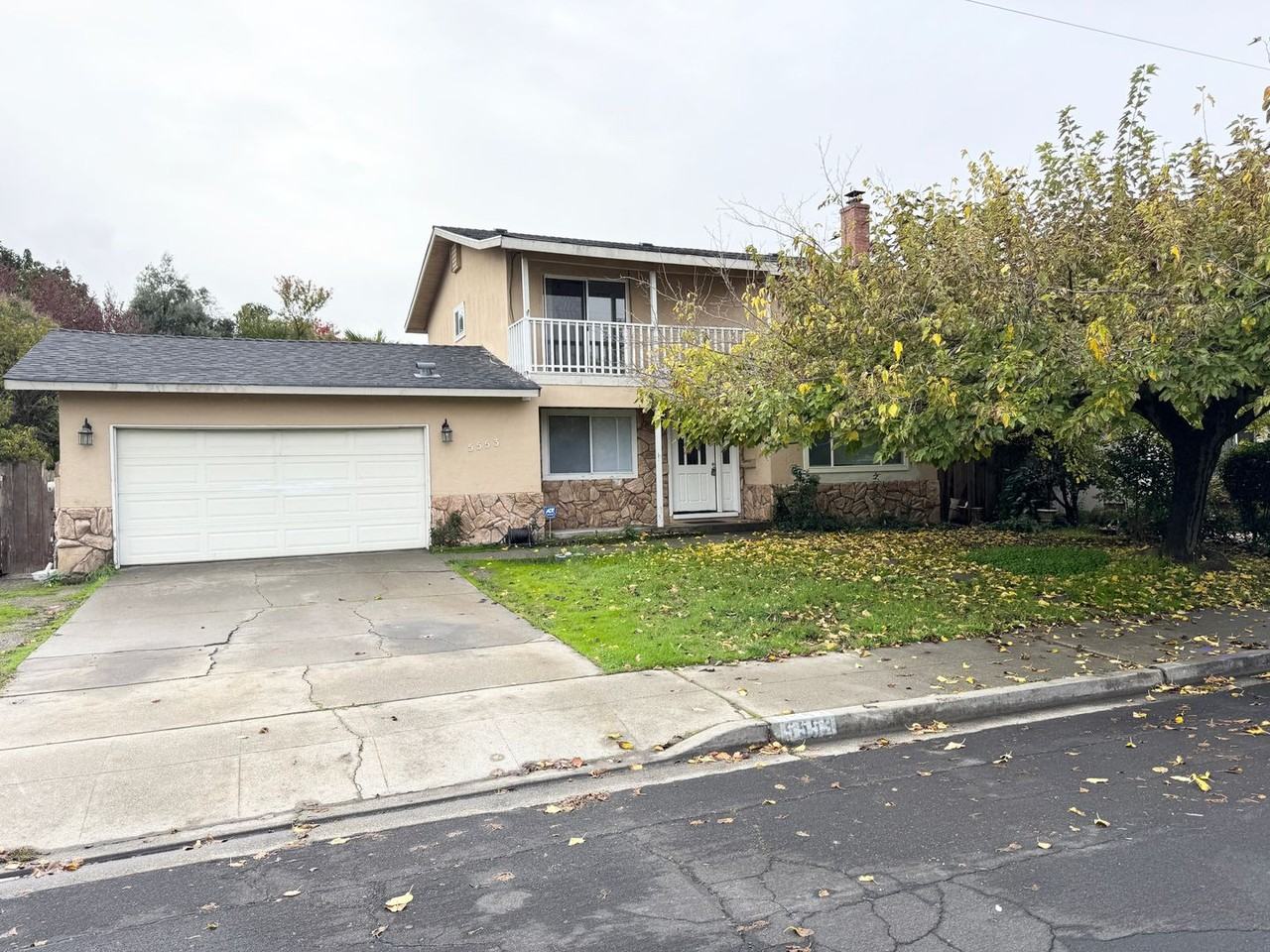 5553 Crestmont Avenue