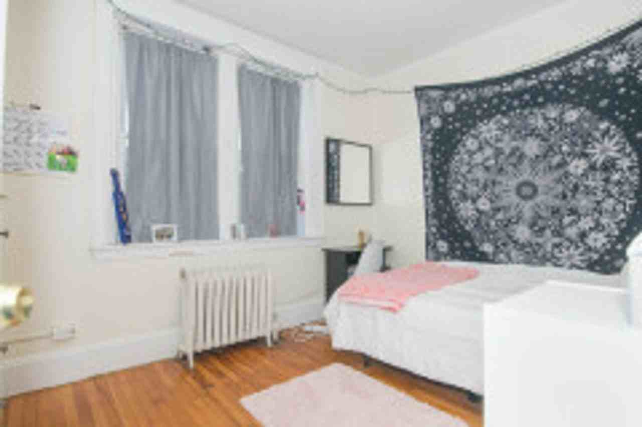 30 Egmont St - Photo 7 of 10