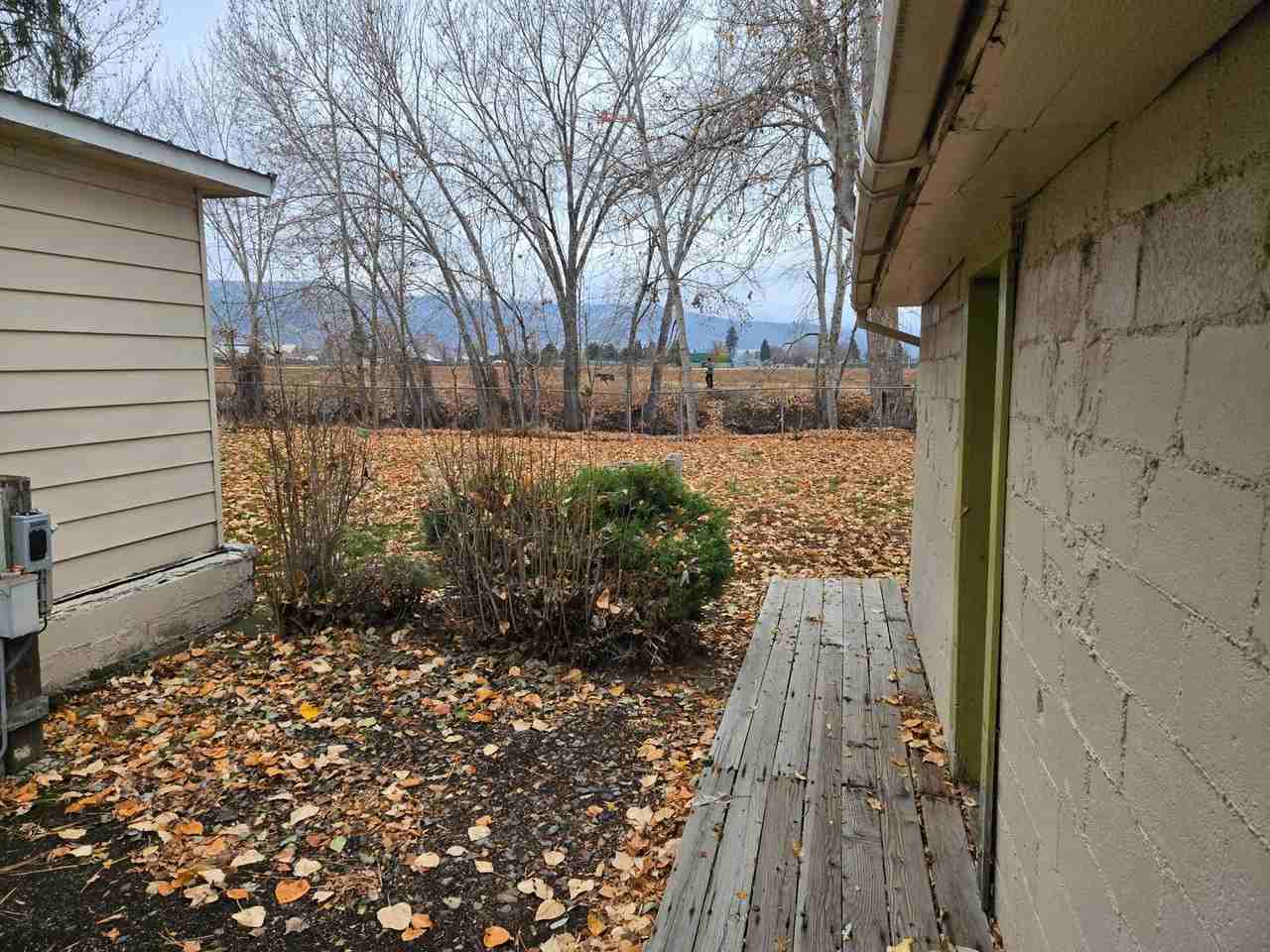 3495 Kirkway Drive - Photo 3 of 17