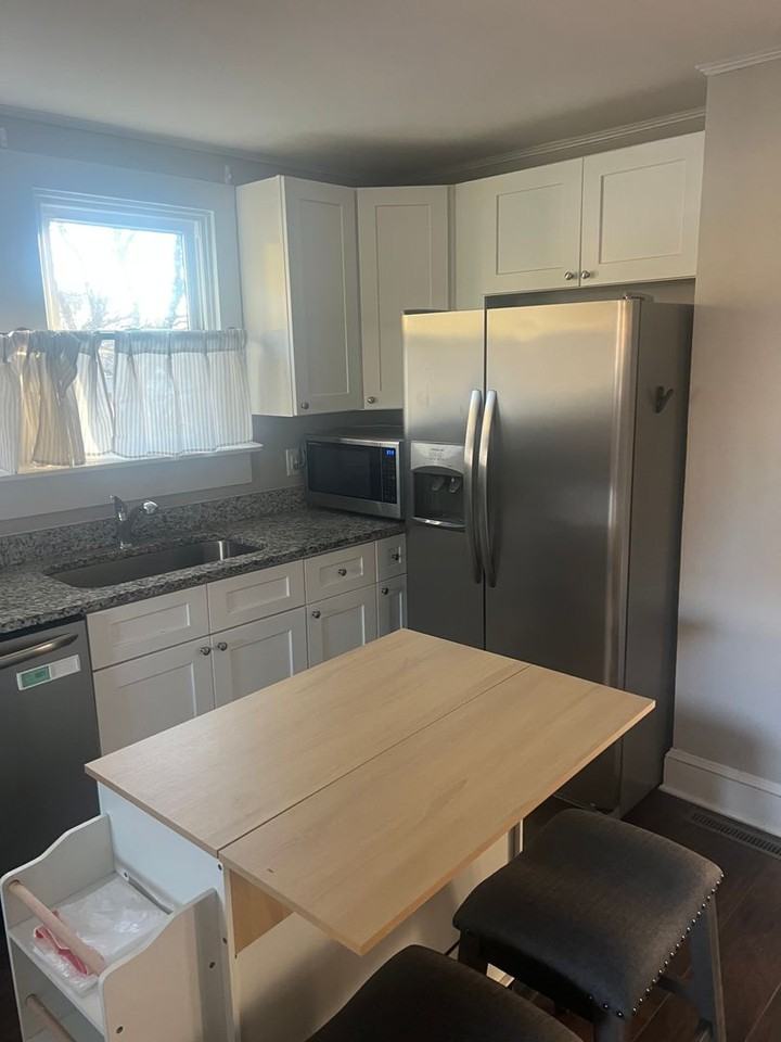 2301 South Ridge Avenue - Photo 2 of 10