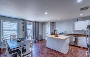 featured image of 1098 West Vuelta Las Verdoalgas