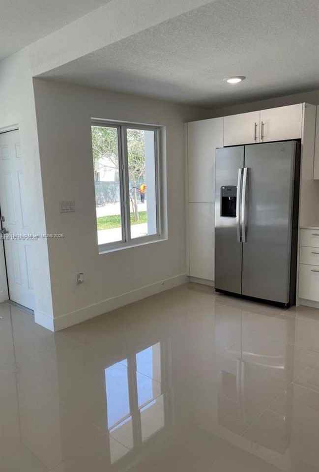25842 Sw 144th Ave - Photo 2 of 16