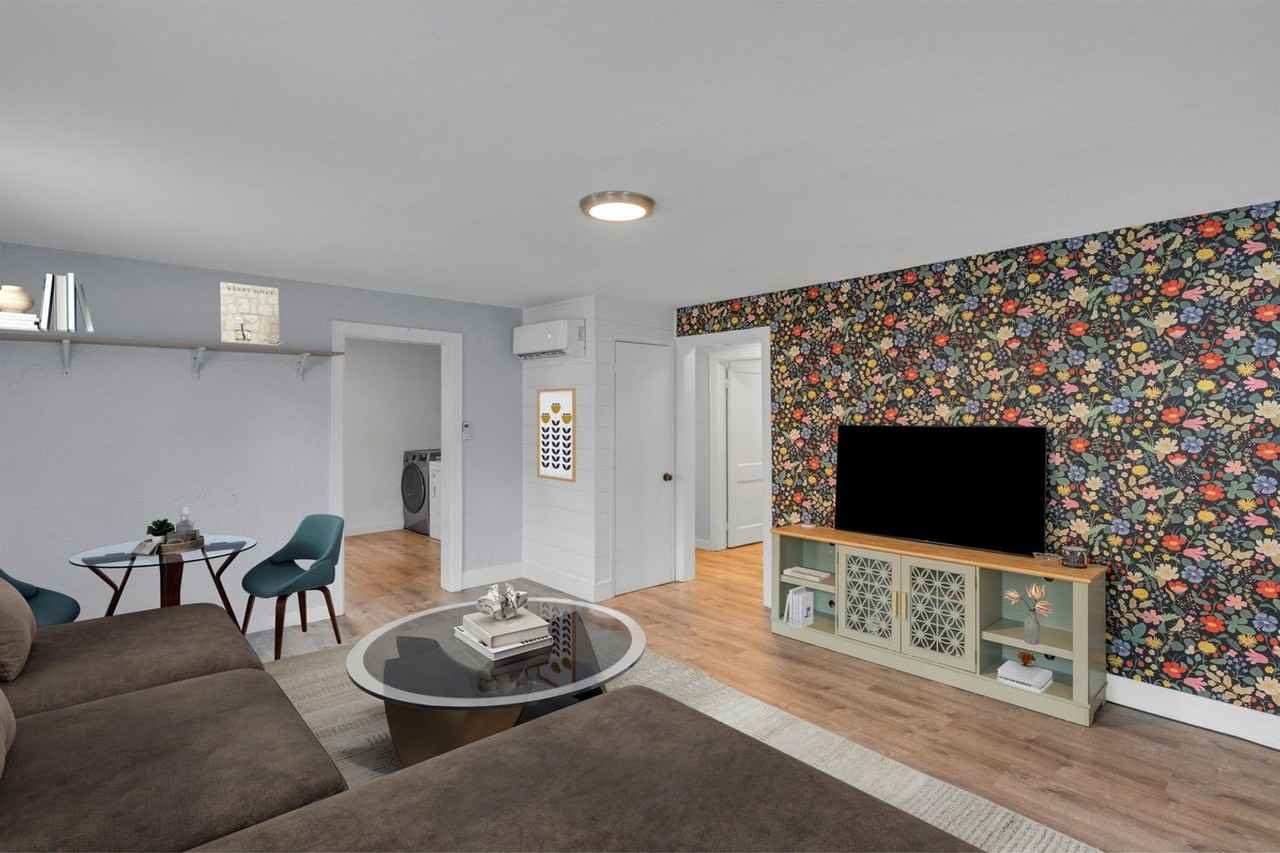 607 Ridgeway Ave - Photo 5 of 16