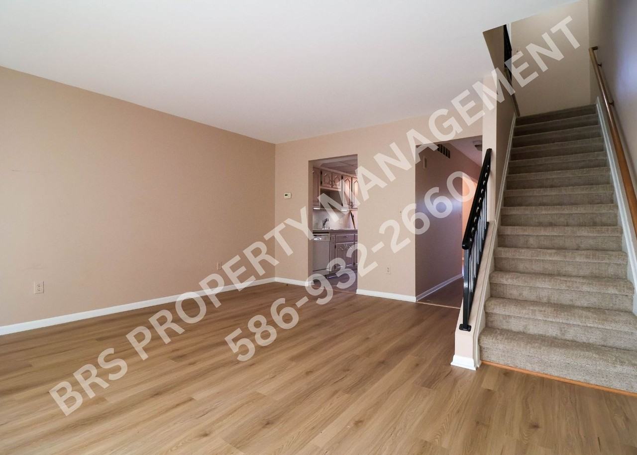 37141 North Aragona Drive - Photo 7 of 22