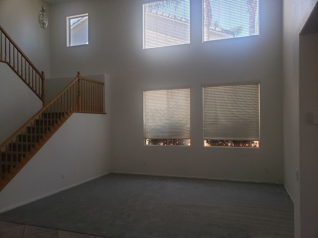 33429 Barrington Dr - Photo 3 of 21