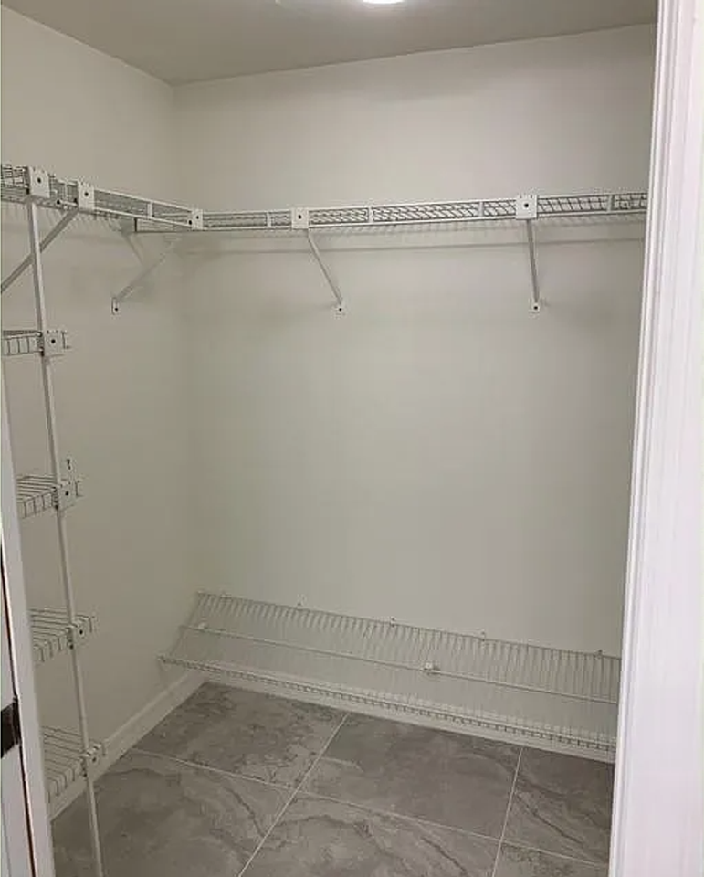 1305 Mainsail Drive #1002 - Photo 7 of 10