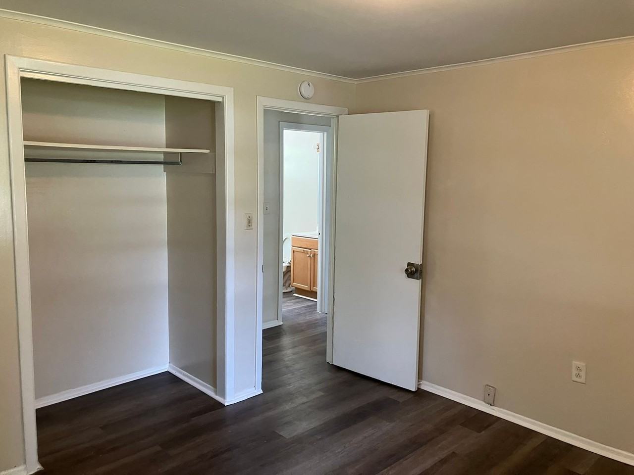 5513 18th Street - Photo 3 of 7