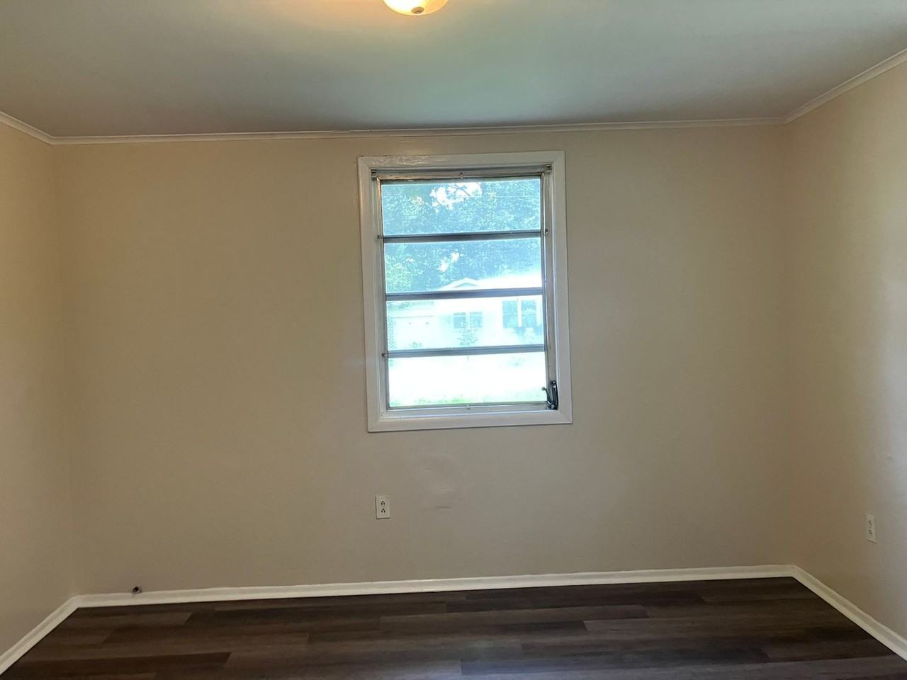 5513 18th Street - Photo 4 of 7