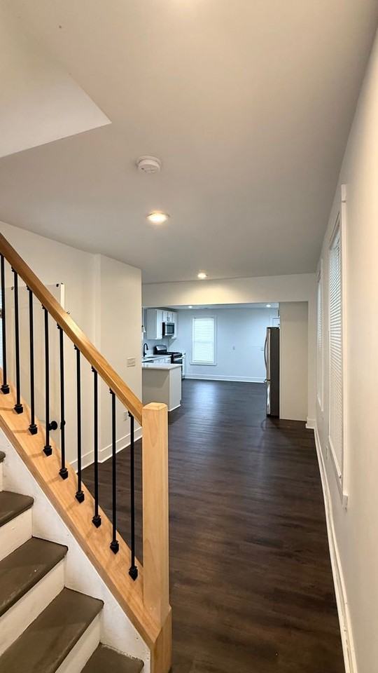 216 Church St - Photo 5 of 23